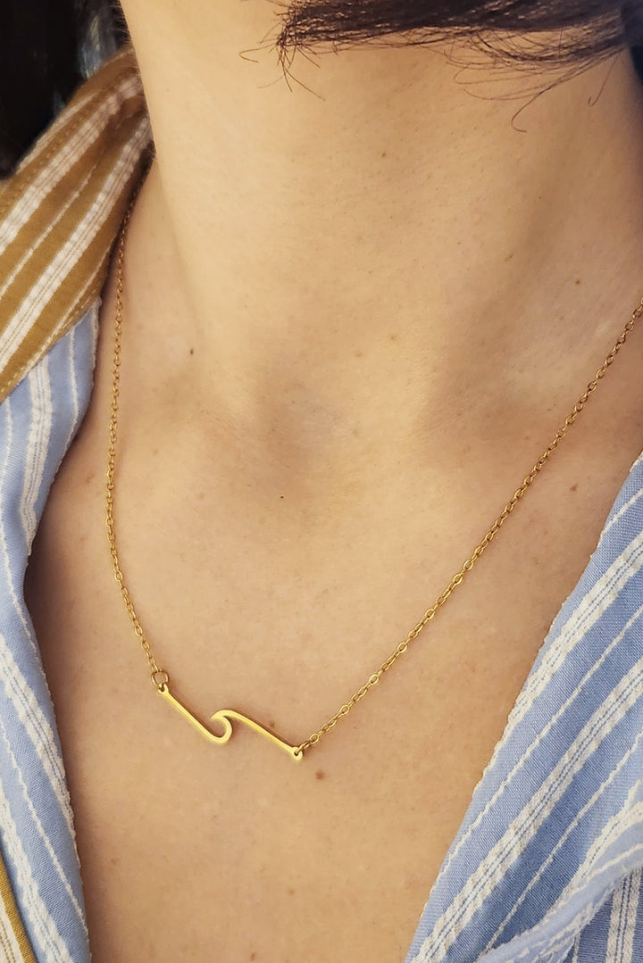 Wave Necklace - Gold